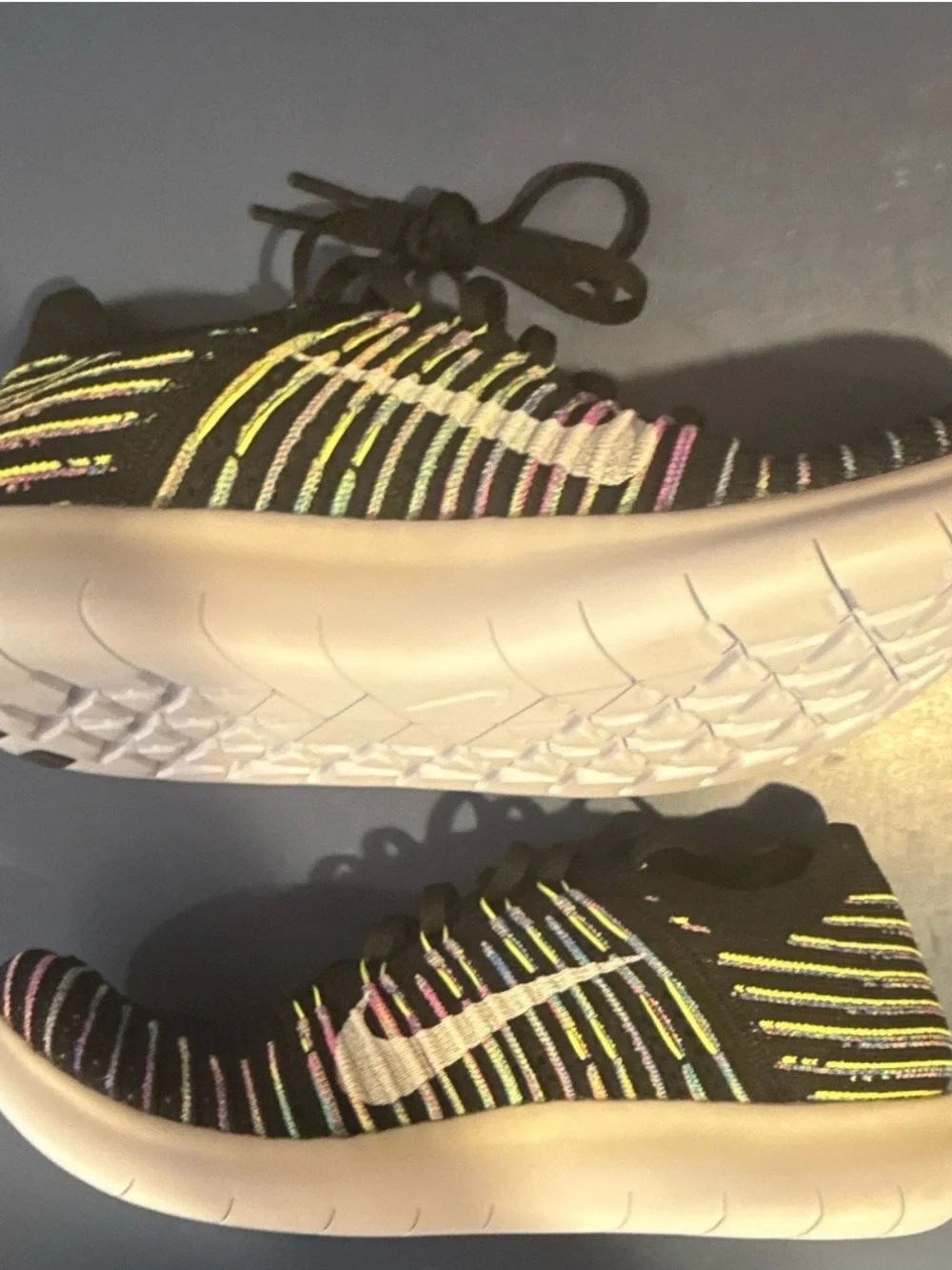 Nike FREE RN FLYKNIT RUNNING SHOE BLACK RAINBOW WOMENS Size 10